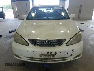 2004 Toyota Camry LE with VIN JTDBE32K940245895, listed as a Copart auction lot 63064585 with 197,467 mi miles and Clean title. Bid and sale history available at DreamBid. Image 5.