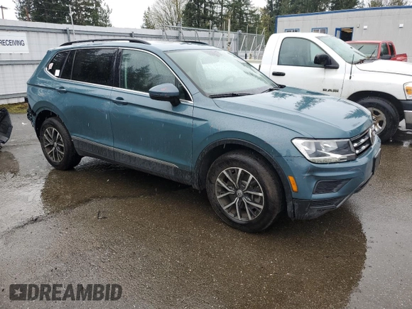 2020 Volkswagen Tiguan SE with VIN 3VV2B7AX4LM005342, listed as a Copart auction lot 52052615 with 35,787 mi miles and Salvage Title. Bid and sale history available at DreamBid. Image 4.