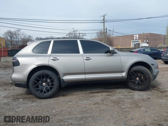 2008 Porsche Cayenne S с VIN WP1AB29PX8LA50620, выставлен на аукционе IAAI как лот 42000403 с пробегом Не указан миль и . История ставок и продаж доступна на DreamBid. Изображение 13.