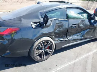 2022 BMW 4 Series M440i xDrive z VIN WBA13AR06NCL03176, wystawiony jako IAAI lot #42031647 z przebiegiem 6346 mil mil oraz . Historia ofert i sprzedaży dostępna na DreamBid. Obrazek 12.