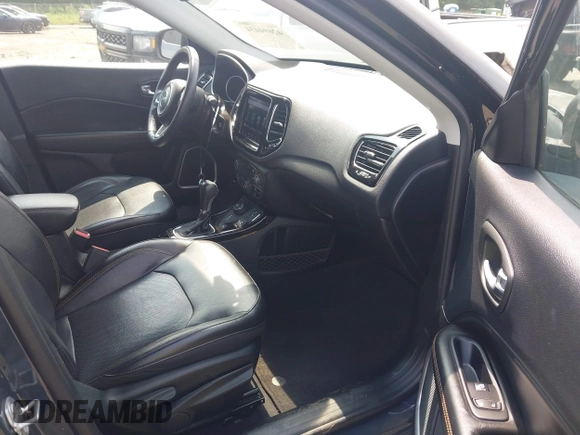 2018 Jeep Compass Limited with VIN 3C4NJDCB4JT365762, listed as a IAAI auction lot 42694434 with 59,685 mi miles and . Bid and sale history available at DreamBid. Image 5.