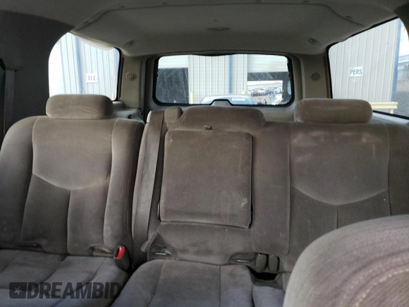 2005 GMC Yukon XL SLT with VIN 1GKEC16Z45J149459, listed as a Copart auction lot 84695584 with 0 mi miles and Salvage Title. Bid and sale history available at carsss.com. Image 10.