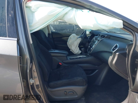 2020 Nissan Murano SV with VIN 5N1AZ2BJ1LN105855, listed as a IAAI auction lot 41902524 with 121,598 mi miles and . Bid and sale history available at DreamBid. Image 5.