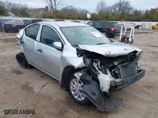 2017 Nissan Versa Sedan SV with VIN 3N1CN7APXHL891130, listed as a IAAI auction lot 41686172 with 119,128 mi miles. Bid and sale history available at carsss.com. Image 6.