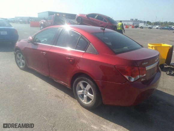 2014 Chevrolet Cruze 1LT with VIN 1G1PC5SB8E7191076, listed as a IAAI auction lot 33793065 with 122,441 mi miles. Bid and sale history available at carsss.com. Image 3.