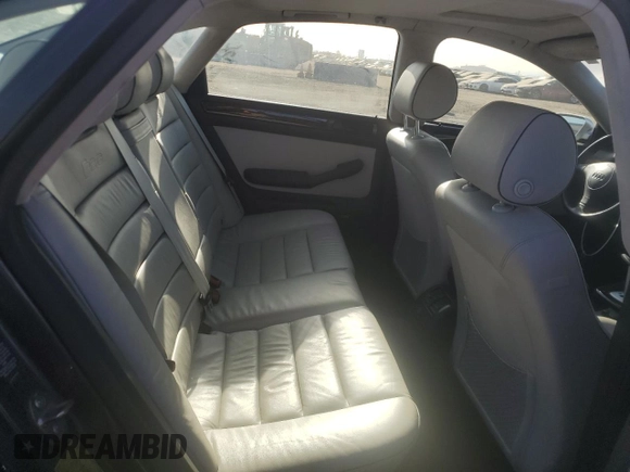 2003 Audi RS 6 z VIN WUAPV54B73N905368, wystawiony jako Copart lot #85366564 z przebiegiem 125 339 mil mil oraz Tytuł czysty. Historia ofert i sprzedaży dostępna na DreamBid. Obrazek 10.