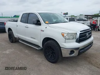 2011 Toyota Tundra z VIN 5TFRY5F15BX101297, wystawiony jako IAAI lot #42138520 z przebiegiem 223 353 mil mil oraz . Historia ofert i sprzedaży dostępna na DreamBid. Obrazek 1.