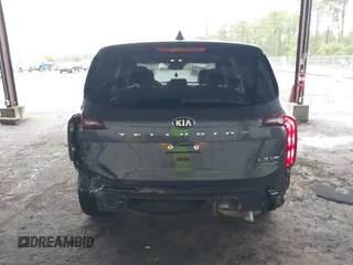 2020 Kia Telluride LX z VIN 5XYP24HC3LG008929, wystawiony jako IAAI lot #42242220 z przebiegiem 82 964 mil mil oraz . Historia ofert i sprzedaży dostępna na DreamBid. Obrazek 16.