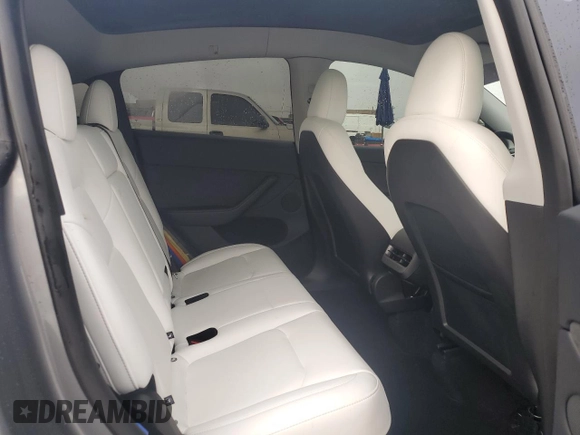 2024 Tesla Model Y Performance with VIN 7SAYGDEF4RA326613, listed as a Copart auction lot 83467394 with 2,260 mi miles and Clean Title. Bid and sale history available at DreamBid. Image 10.