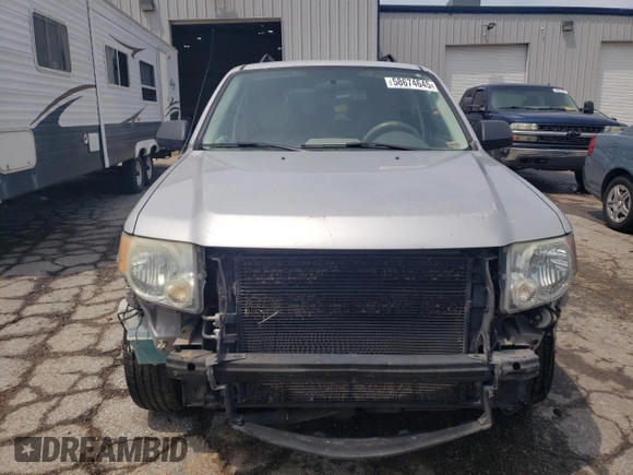2008 Ford Escape XLT with VIN 1FMCU93128KA16982, listed as a Copart auction lot 58674645 with 214,331 mi miles and Salvage title. Bid and sale history available at DreamBid. Image 5.