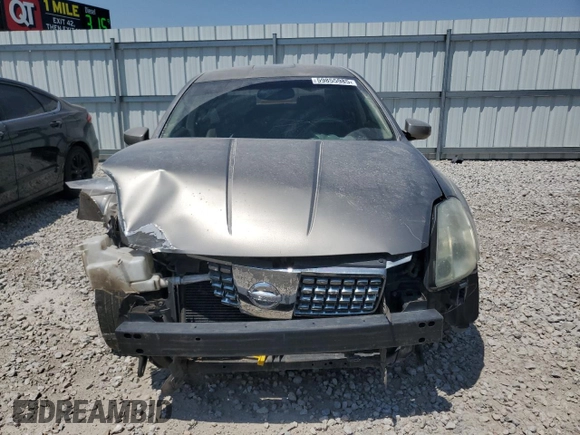2004 Nissan Maxima SE with VIN 1N4BA41E84C911386, listed as a Copart auction lot 59855985 with 184,478 mi miles and Salvage title. Bid and sale history available at DreamBid. Image 5.