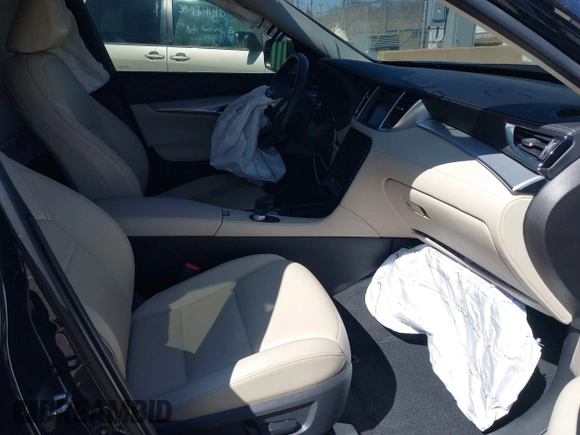 2020 Infiniti QX50 Essential с VIN 3PCAJ5M35LF113628, выставлен на аукционе IAAI как лот 41877583 с пробегом 45 675 миль миль и . История ставок и продаж доступна на DreamBid. Изображение 5.