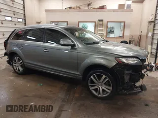 2015 Audi Q7 3.0T Premium Plus with VIN WA1LGAFE2FD002717, listed as a IAAI auction lot 41477771 with 1 mi miles. Bid and sale history available at carsss.com. Image 1.