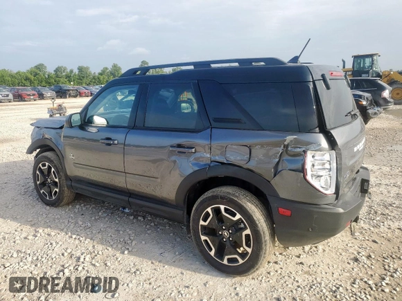2024 Ford Bronco Sport Outer Banks with VIN 3FMCR9C65RRF13387, listed as a Copart auction lot 61063395 with 5,488 mi miles and Salvage title. Bid and sale history available at DreamBid. Image 2.