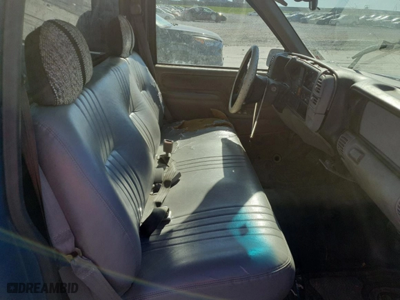 1998 Chevrolet C/K 1500 with VIN 1GCEC14W2WZ151699, listed as a Copart auction lot 81501904 with 246,372 mi miles and Salvage Title. Bid and sale history available at carsss.com. Image 10.