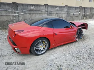 2012 Ferrari California z VIN ZFF65LJA0C0185161, wystawiony jako Copart lot #54987374 z przebiegiem 35 280 mil mil oraz . Historia ofert i sprzedaży dostępna na DreamBid. Obrazek 3.