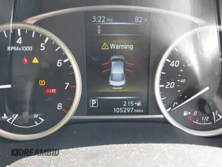 2018 Nissan Sentra SR with VIN 3N1AB7AP8JY254309, listed as a IAAI auction lot 42000660 with 105,297 mi miles and . Bid and sale history available at DreamBid. Image 7.
