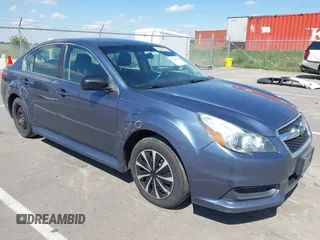 2014 Subaru Legacy 2.5i z VIN 4S3BMBA61E3002664, wystawiony jako IAAI lot #42340167 z przebiegiem 159 729 mil mil oraz . Historia ofert i sprzedaży dostępna na DreamBid. Obrazek 1.