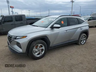 2024 Hyundai Tucson SEL z VIN 5NMJBCDEXRH339478, wystawiony jako Copart lot #58367295 z przebiegiem 24 699 mil mil oraz Szkoda całkowita • Salvage title. Historia ofert i sprzedaży dostępna na DreamBid. Obrazek 1.
