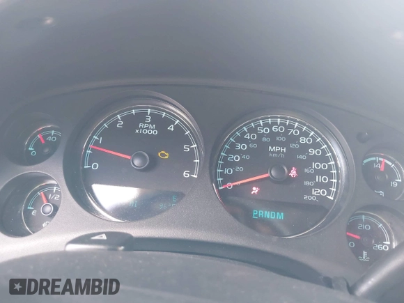 2013 Chevrolet Avalanche LT with VIN 3GNMCFE05DG269088, listed as a IAAI auction lot 42620729 with 177,810 mi miles and . Bid and sale history available at DreamBid. Image 7.