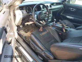2017 Ford Mustang GT z VIN 1FA6P8CF4H5299016, wystawiony jako Copart lot #62986135 z przebiegiem 99 797 mil mil oraz Szkoda całkowita • Salvage title. Historia ofert i sprzedaży dostępna na DreamBid. Obrazek 8.