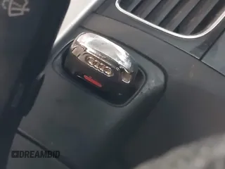 2009 Audi A5 z VIN WAUDK78T29A049174, wystawiony jako IAAI lot #42196460 z przebiegiem 171 255 mil mil oraz . Historia ofert i sprzedaży dostępna na DreamBid. Obrazek 11.