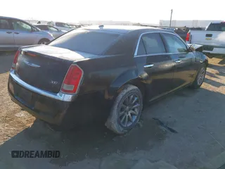 2011 Chrysler 300 Limited with VIN 2C3CA5CG2BH598580, listed as a IAAI auction lot 41330840 with 185,821 mi miles. Bid and sale history available at carsss.com. Image 4.