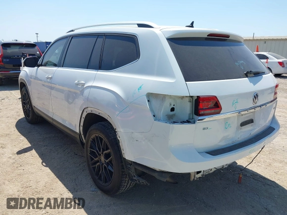 2018 Volkswagen Atlas SE with VIN 1V2CP2CA6JC595282, listed as a IAAI auction lot 42227930 with 95,799 mi miles and . Bid and sale history available at DreamBid. Image 3.