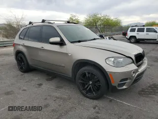 2011 BMW X5 35d z VIN 5UXZW0C57BL368978, wystawiony jako Copart lot #53004325 z przebiegiem 165 970 mil mil oraz Czysty tytuł • Clean title. Historia ofert i sprzedaży dostępna na DreamBid. Obrazek 4.