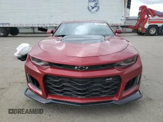 2023 Chevrolet Camaro ZL1 z VIN 1G1FK1R62P0159798, wystawiony jako Copart lot #47663395 z przebiegiem 8856 mil mil oraz Tytuł czysty. Historia ofert i sprzedaży dostępna na DreamBid. Obrazek 5.