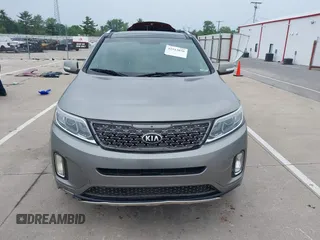 2014 Kia Sorento SX z VIN 5XYKW4A77EG434282, wystawiony jako IAAI lot #42513036 z przebiegiem 175 186 mil mil oraz . Historia ofert i sprzedaży dostępna na DreamBid. Obrazek 12.