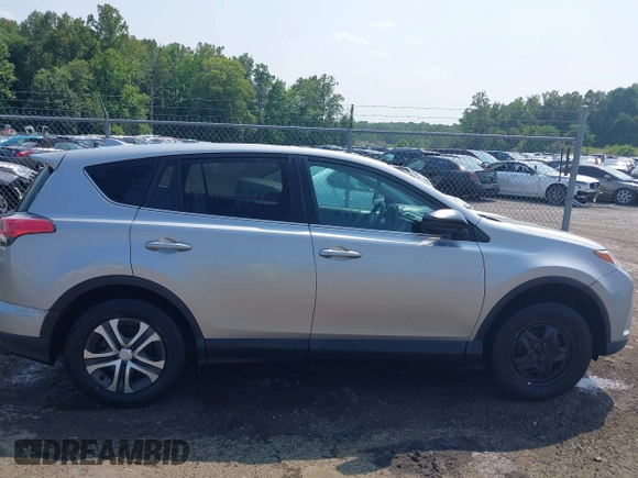 2018 Toyota RAV4 LE с VIN 2T3BFREV9JW854823, выставлен на аукционе IAAI как лот 42424764 с пробегом 48 727 миль миль и . История ставок и продаж доступна на DreamBid. Изображение 14.