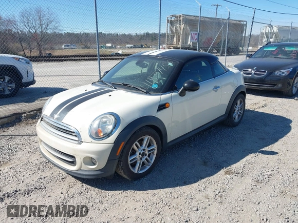 2012 MINI Coupe z VIN WMWSX1C50CT163832, wystawiony jako IAAI lot #41837456 z przebiegiem 123 906 mil mil oraz . Historia ofert i sprzedaży dostępna na DreamBid. Obrazek 2.