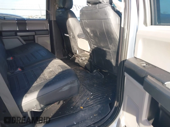 2016 Ford F-150 XL with VIN 1FTEW1CG7GKF33027, listed as a IAAI auction lot 41618098 with 121,747 mi miles and . Bid and sale history available at carsss.com. Image 8.