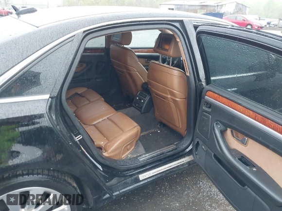 2006 Audi A8 z VIN WAUMR44E86N015925, wystawiony jako IAAI lot #42003490 z przebiegiem 175 003 mil mil oraz . Historia ofert i sprzedaży dostępna na DreamBid. Obrazek 8.