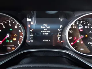 2019 Jeep Compass Latitude z VIN 3C4NJDBB7KT595637, wystawiony jako IAAI lot #41147396 z przebiegiem 107 208 mil mil oraz . Historia ofert i sprzedaży dostępna na DreamBid. Obrazek 15.