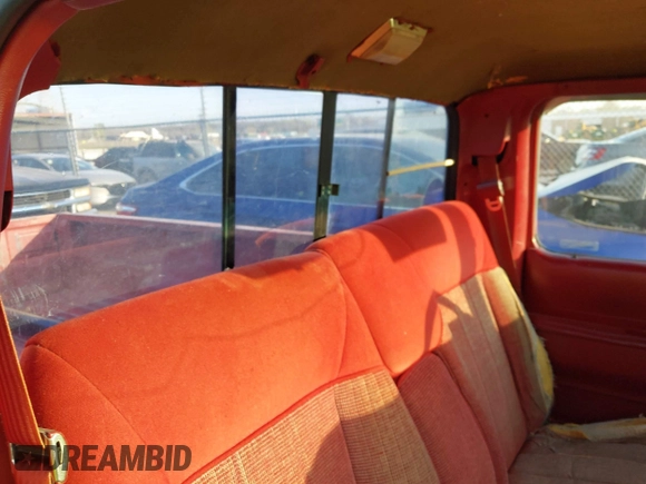 1989 Ford Ranger XLT with VIN 1FTCR10A6KUC37010, listed as a IAAI auction lot 41892634 with 52,902 mi miles. Bid and sale history available at carsss.com. Image 8.