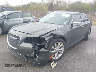 2019 Chrysler 300 Limited with VIN 2C3CCAKG5KH594978, listed as a IAAI auction lot 41261006 with 184,890 mi miles. Bid and sale history available at carsss.com. Image 2.