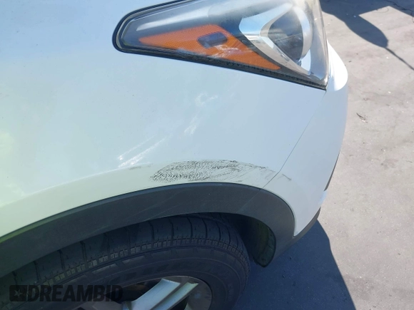 2017 Hyundai Santa Fe 2.4L z VIN 5XYZTDLB0HG403842, wystawiony jako IAAI lot #42206543 z przebiegiem 77 900 mil mil oraz . Historia ofert i sprzedaży dostępna na DreamBid. Obrazek 12.