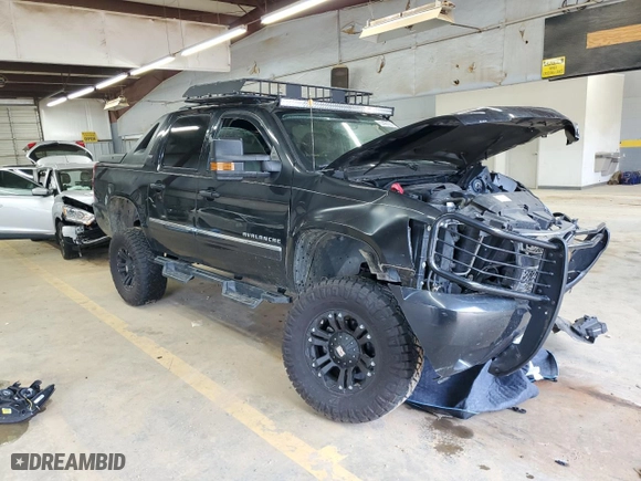 2010 Chevrolet Avalanche LTZ with VIN 3GNVKGE01AG226716, listed as a Copart auction lot 63428994 with 0 mi miles and Salvage Title. Bid and sale history available at carsss.com. Image 4.