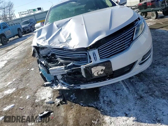 2015 Lincoln MKZ with VIN 3LN6L2GK8FR627120, listed as a Copart auction lot 45954315 with 103,930 mi miles and Salvage title. Bid and sale history available at DreamBid. Image 11.