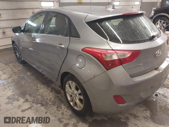 2013 Hyundai Elantra GT with VIN KMHD35LE6DU101924, listed as a IAAI auction lot 42032821 with 188,839 mi miles. Bid and sale history available at carsss.com. Image 3.