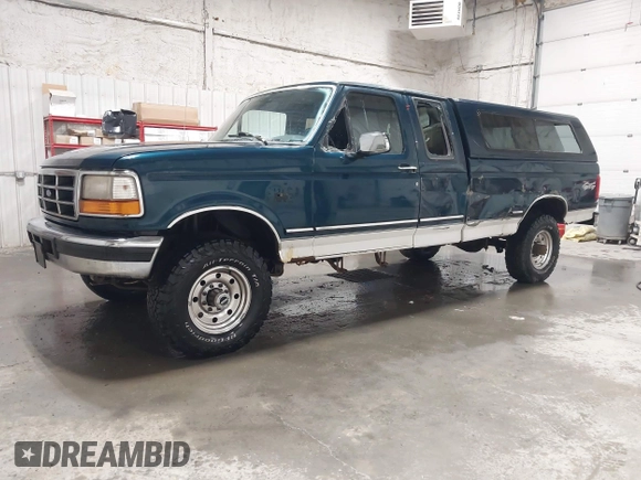 1997 Ford F-250 HD with VIN 1FTHX26G0VEB12354, listed as a IAAI auction lot 42033876 with Not Provided miles. Bid and sale history available at carsss.com. Image 17.