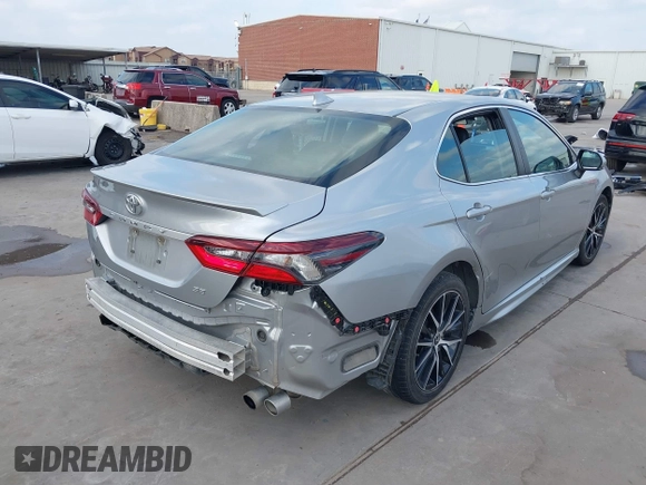 2022 Toyota Camry SE with VIN 4T1G11AK5NU625216, listed as a IAAI auction lot 41506214 with 65,097 mi miles. Bid and sale history available at carsss.com. Image 4.