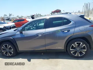 2020 Lexus UX 250h with VIN JTHP9JBH9L2020588, listed as a IAAI auction lot 42543365 with 61,792 mi miles and . Bid and sale history available at DreamBid. Image 14.