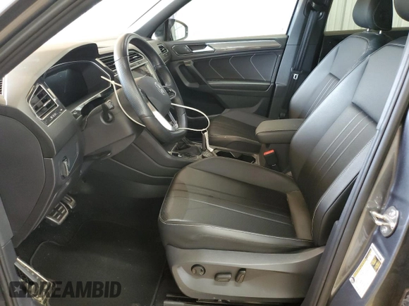 2023 Volkswagen Tiguan SE R-Line Black with VIN 3VV8B7AX6PM101974, listed as a Copart auction lot 60465795 with 29,464 mi miles and Salvage title. Bid and sale history available at DreamBid. Image 7.