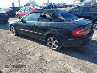 2004 Mercedes-Benz CLK 320 z VIN WDBTK65G34T016762, wystawiony jako IAAI lot #41430662 z przebiegiem Nie podano mil oraz . Historia ofert i sprzedaży dostępna na DreamBid. Obrazek 3.