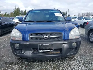 2007 Hyundai Tucson SE with VIN KM8JN12D77U502031, listed as a IAAI auction lot 41745106 with 131,668 mi miles. Bid and sale history available at carsss.com. Image 6.