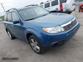 2009 Subaru Forester (Natl) X w/Premium Pkg with VIN JF2SH63619H732822, listed as a IAAI auction lot 42085763 with 107,424 mi miles. Bid and sale history available at carsss.com. Image 1.