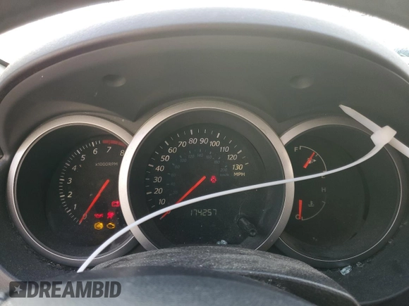 2006 Suzuki Grand Vitara Premium with VIN JS3TD943764101565, listed as a Copart auction lot 84473074 with 174,257 mi miles and Salvage title. Bid and sale history available at DreamBid. Image 9.